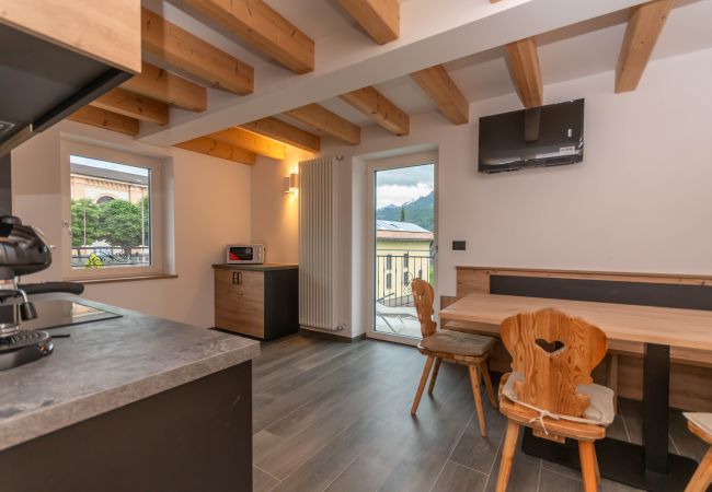 Appartamento a Capriana - Chalet Capriana - App.to CEMBRA| Stagione Inverna Appartamento a Capriana - Chalet Capriana - App.to CEMBRA| Stagione Inverna