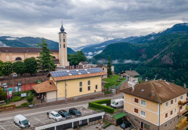 Appartamento a Capriana - Chalet Capriana - App.to CEMBRA| Stagione Inverna Appartamento a Capriana - Chalet Capriana - App.to CEMBRA| Stagione Inverna