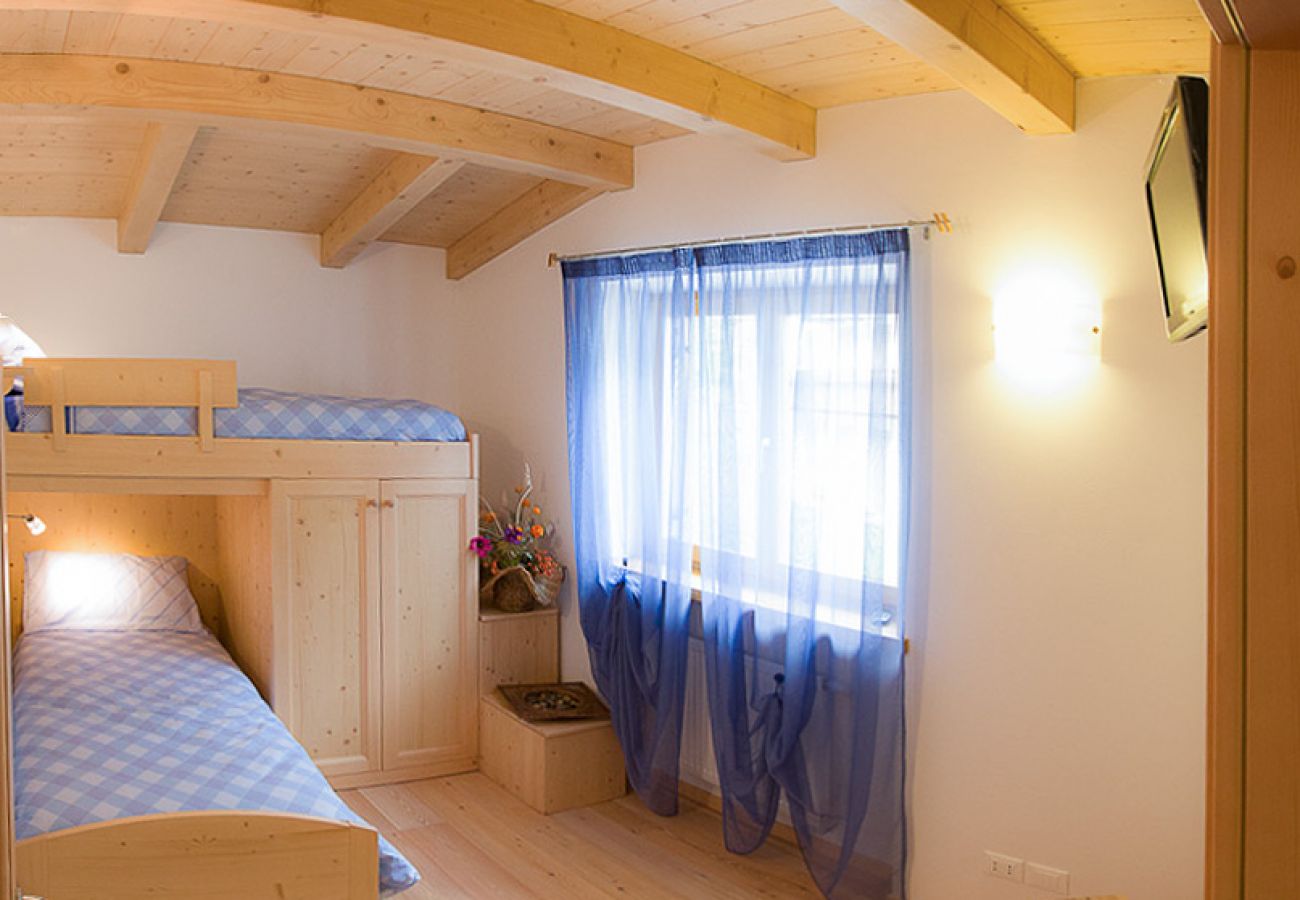 Appartamento a Alleghe - Villa Edelweiss Campanula Appartamento a Alleghe - Villa Edelweiss Campanula