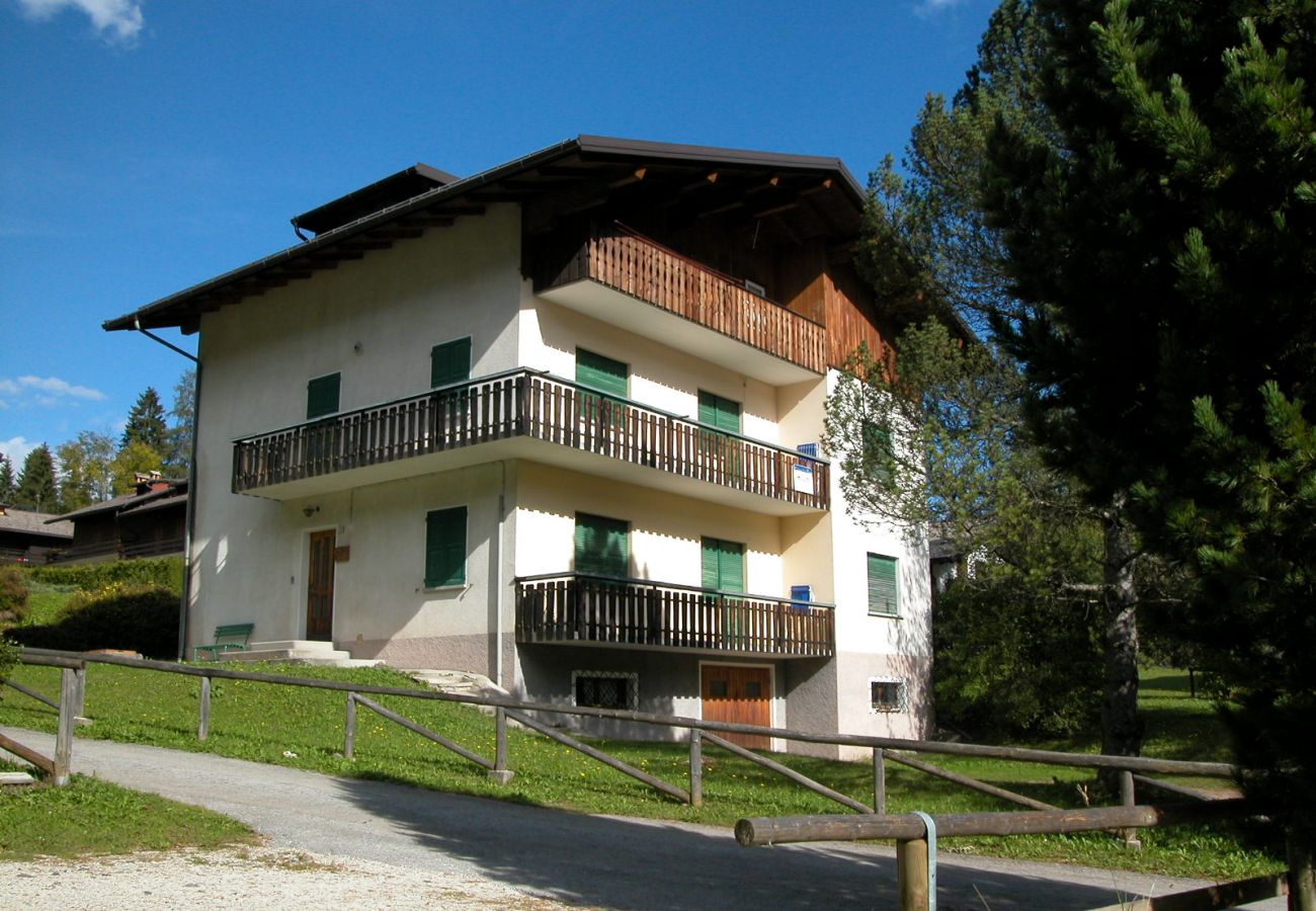 Appartamento a Falcade - Casa Iris 2 Appartamento a Falcade - Casa Iris 2