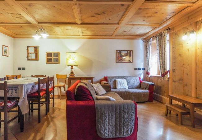 Appartamento a Campitello di Fassa - Casa Cristina Appartamento a Campitello di Fassa - Casa Cristina