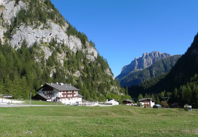 Appartamento a Rocca Pietore - Residence Edelweiss 2B Appartamento a Rocca Pietore - Residence Edelweiss 2B