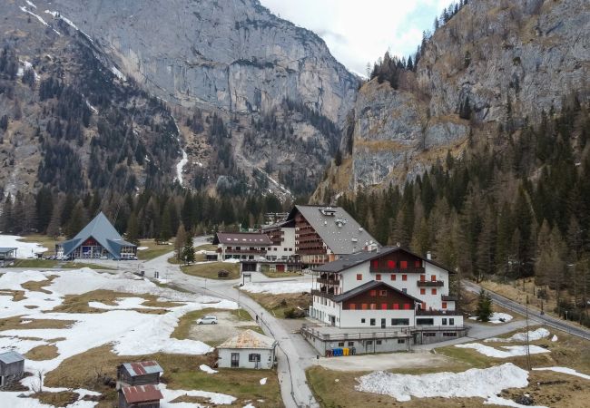 Appartamento a Rocca Pietore - Residence Edelweiss 2B Appartamento a Rocca Pietore - Residence Edelweiss 2B