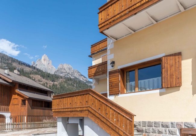 Appartamento a Pozza di Fassa - Casa Carnevali Appartamento a Pozza di Fassa - Casa Carnevali