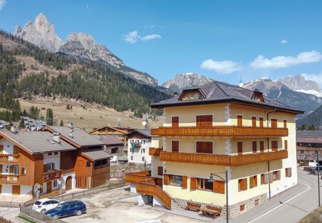Appartamento a Pozza di Fassa - Casa Carnevali Appartamento a Pozza di Fassa - Casa Carnevali