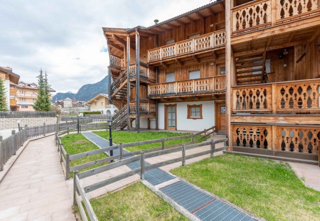 Appartamento a Pozza di Fassa - Casa De La Veisc Appartamento a Pozza di Fassa - Casa De La Veisc