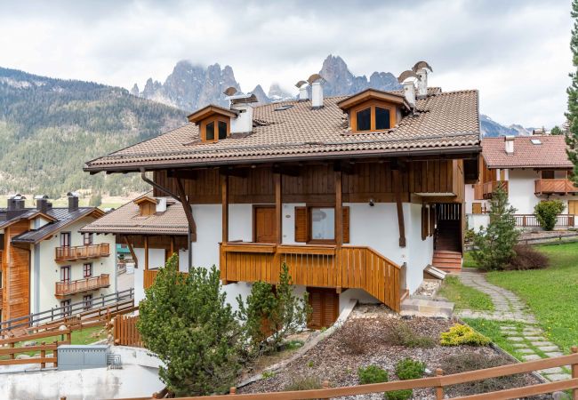 Appartamento a Pozza di Fassa - Casa Favè Appartamento a Pozza di Fassa - Casa Favè