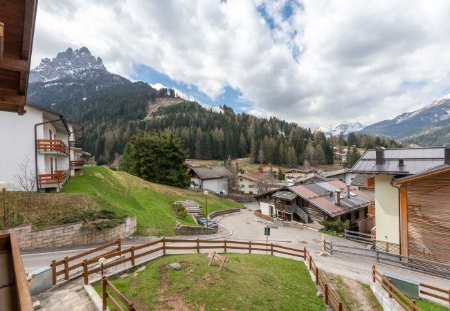 Appartamento a Pozza di Fassa - Casa Favè Appartamento a Pozza di Fassa - Casa Favè