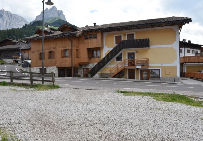 Appartamento a Pozza di Fassa - Casa De Guidi Appartamento a Pozza di Fassa - Casa De Guidi