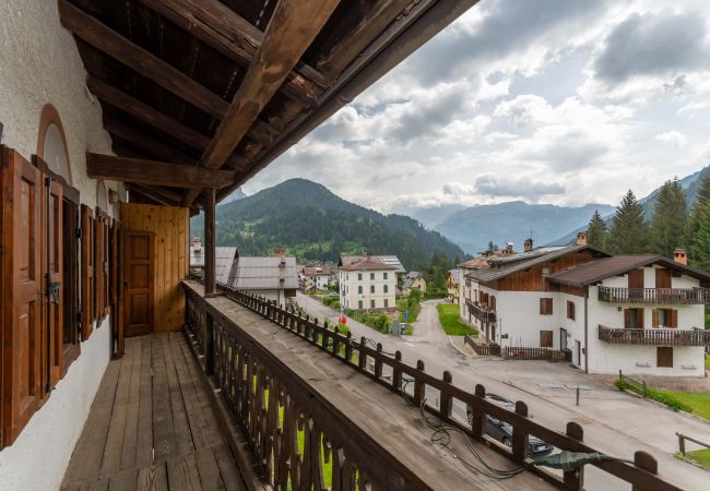 Appartamento a Falcade - Casa Morel Appartamento a Falcade - Casa Morel