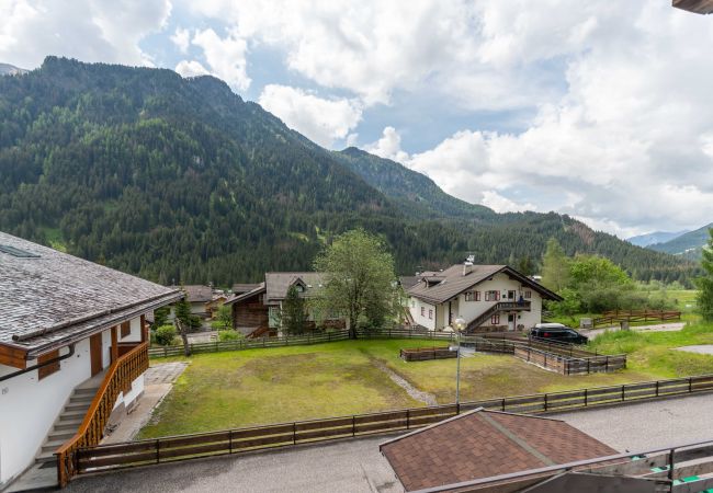 Appartamento a Mazzin - Residenza al Villaggio Appartamento a Mazzin - Residenza al Villaggio
