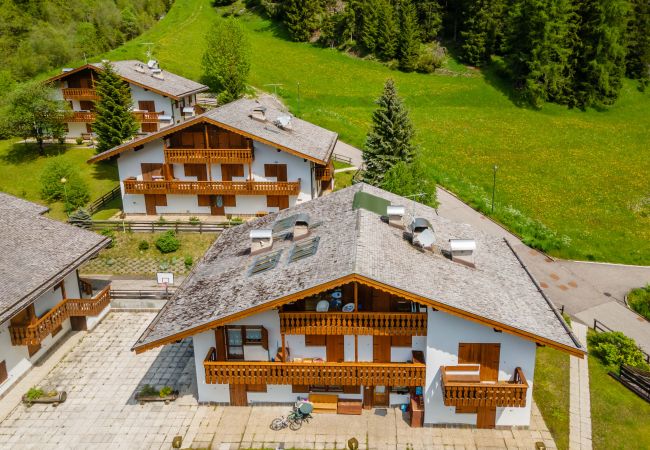 Appartamento a Mazzin - Residenza al Villaggio Appartamento a Mazzin - Residenza al Villaggio