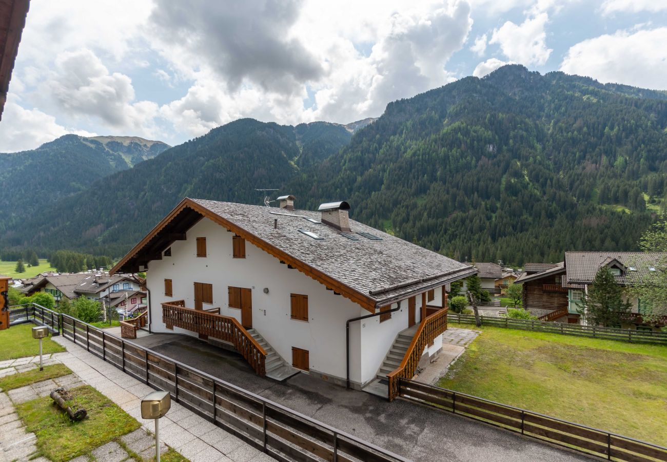 Appartamento a Mazzin - Residenza al Villaggio Appartamento a Mazzin - Residenza al Villaggio