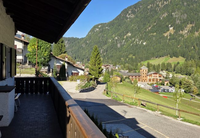 Appartamento a Pozza di Fassa - Casa Scacciapensieri Appartamento a Pozza di Fassa - Casa Scacciapensieri