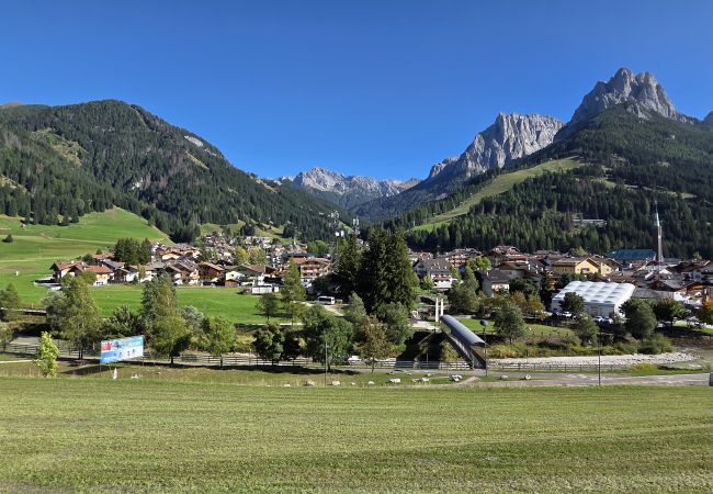 Appartamento a Pozza di Fassa - Casa Scacciapensieri Appartamento a Pozza di Fassa - Casa Scacciapensieri