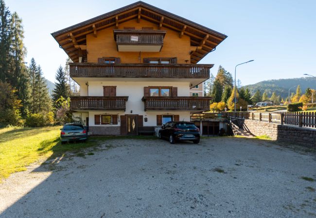 Appartamento a Falcade - Casa Sangi Appartamento a Falcade - Casa Sangi