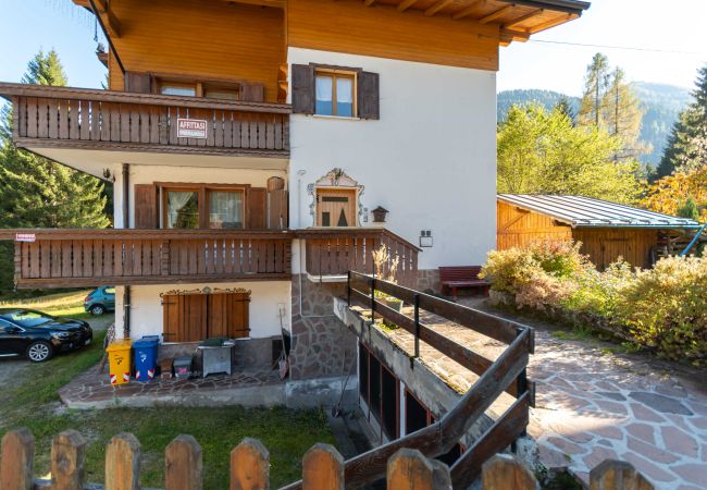 Appartamento a Falcade - Casa Sangi Appartamento a Falcade - Casa Sangi