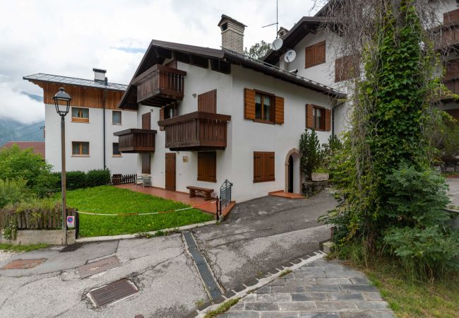 Ferienwohnung in Alleghe - Casa degli Alpini P1 - Stagione invernale 2025/26 Ferienwohnung in Alleghe - Casa degli Alpini P1 - Stagione invernale 2025/26