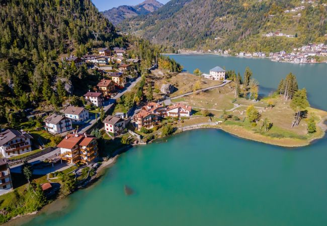 Ferienwohnung in Alleghe - Villa Edelweiss Genziana Ferienwohnung in Alleghe - Villa Edelweiss Genziana