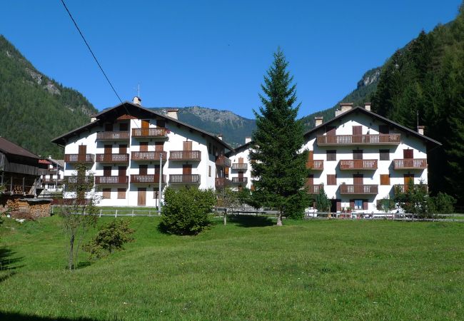 Ferienwohnung in San Tomaso Agordino - Condominio La Mont 2 Ferienwohnung in San Tomaso Agordino - Condominio La Mont 2