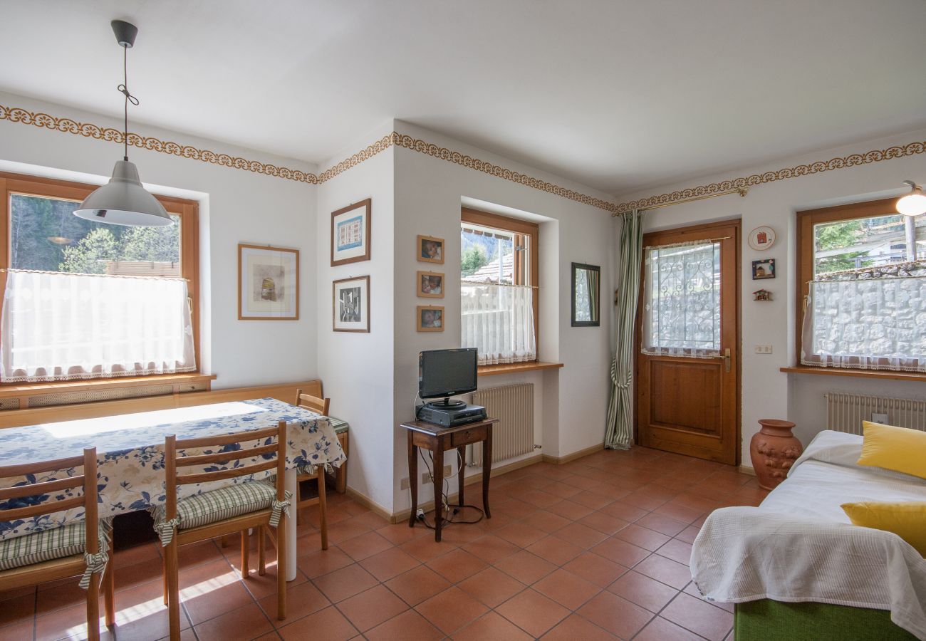 Ferienwohnung in Falcade - An der Sonne