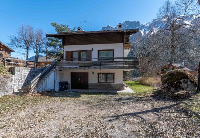 Ferienwohnung in Soraga - Casa Iolanda Ferienwohnung in Soraga - Casa Iolanda