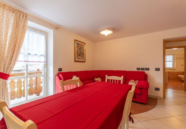 Ferienwohnung in Mazzin - Chalet Butterfly 2 Ferienwohnung in Mazzin - Chalet Butterfly 2