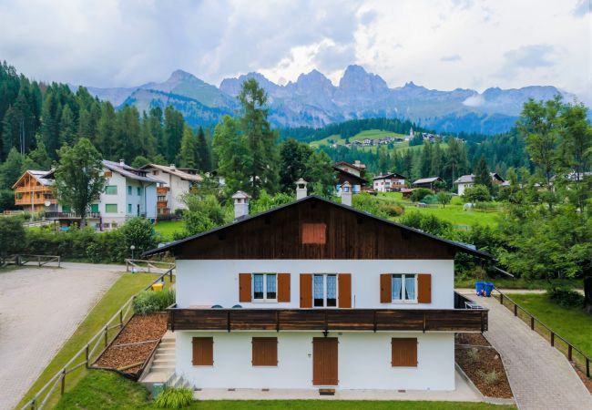 Ferienwohnung in Falcade - Villa Elisena Ferienwohnung in Falcade - Villa Elisena