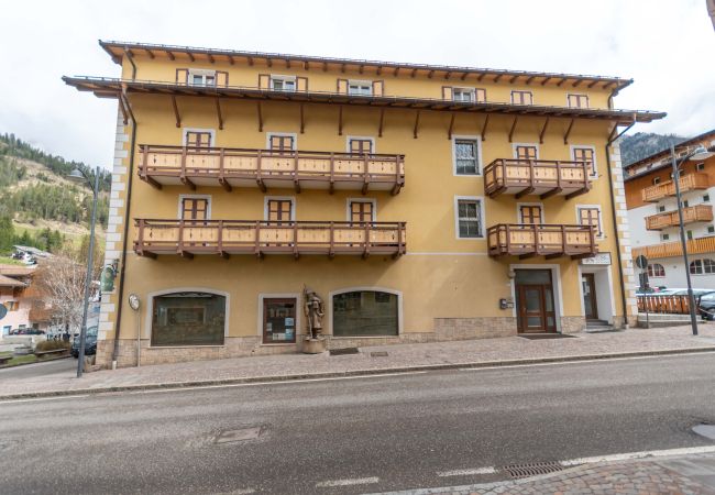 Ferienwohnung in Pozza di Fassa - Casa Bristol Ferienwohnung in Pozza di Fassa - Casa Bristol