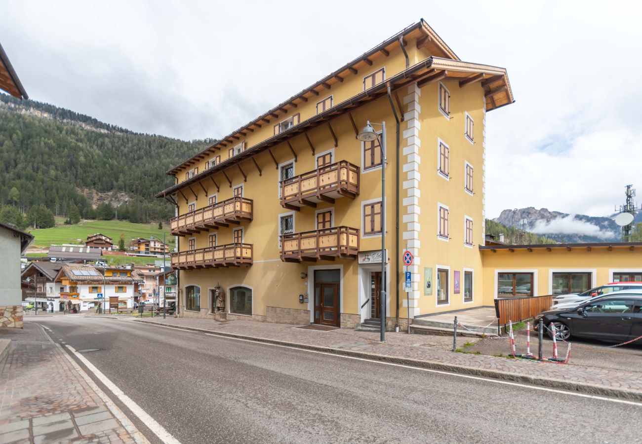 Ferienwohnung in Pozza di Fassa - Casa Bristol Ferienwohnung in Pozza di Fassa - Casa Bristol