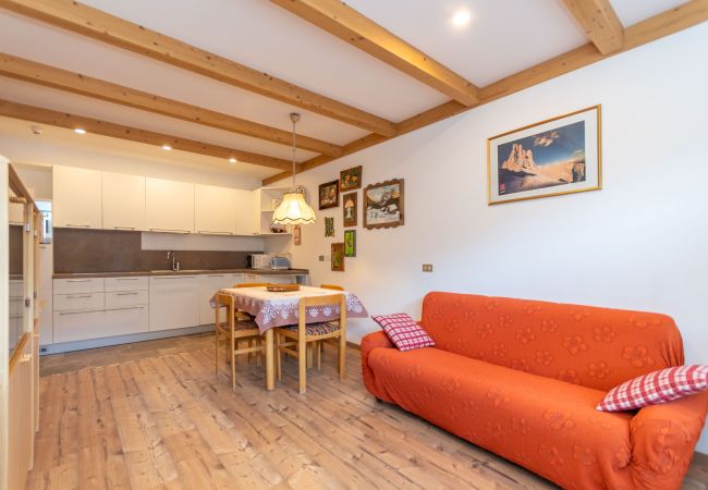 Ferienwohnung in Vigo di Fassa - Appartamento Lucia 201 Ferienwohnung in Vigo di Fassa - Appartamento Lucia 201