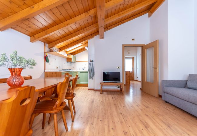 Ferienwohnung in Alleghe - La Casa di Elvira-Mansarda Ferienwohnung in Alleghe - La Casa di Elvira-Mansarda