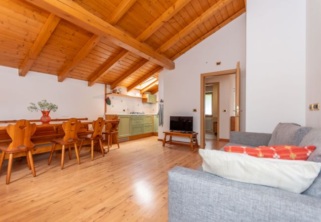 Ferienwohnung in Alleghe - La Casa di Elvira-Mansarda Ferienwohnung in Alleghe - La Casa di Elvira-Mansarda