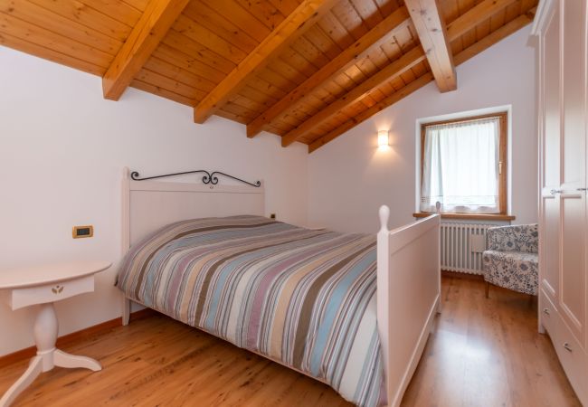 Ferienwohnung in Alleghe - La Casa di Elvira-Mansarda Ferienwohnung in Alleghe - La Casa di Elvira-Mansarda