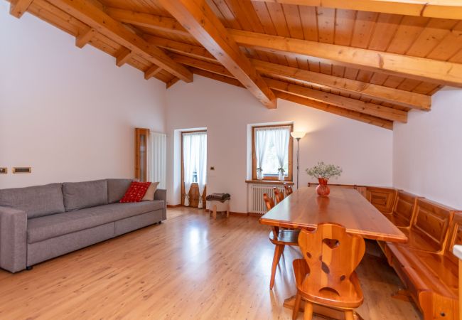 Ferienwohnung in Alleghe - La Casa di Elvira-Mansarda Ferienwohnung in Alleghe - La Casa di Elvira-Mansarda