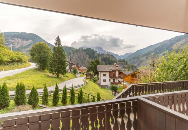 Ferienwohnung in Alleghe - Condominio Le Ginestre PT Ferienwohnung in Alleghe - Condominio Le Ginestre PT