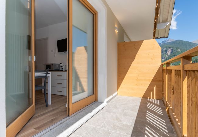 Ferienwohnung in Cencenighe Agordino - Alpine Haven - Squirrel Lodge