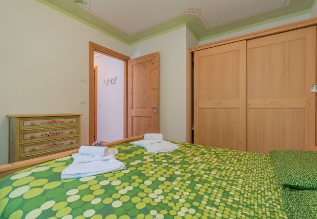 Apartment in Alleghe - Villa Edelweiss Botton d'oro Apartment in Alleghe - Villa Edelweiss Botton d'oro