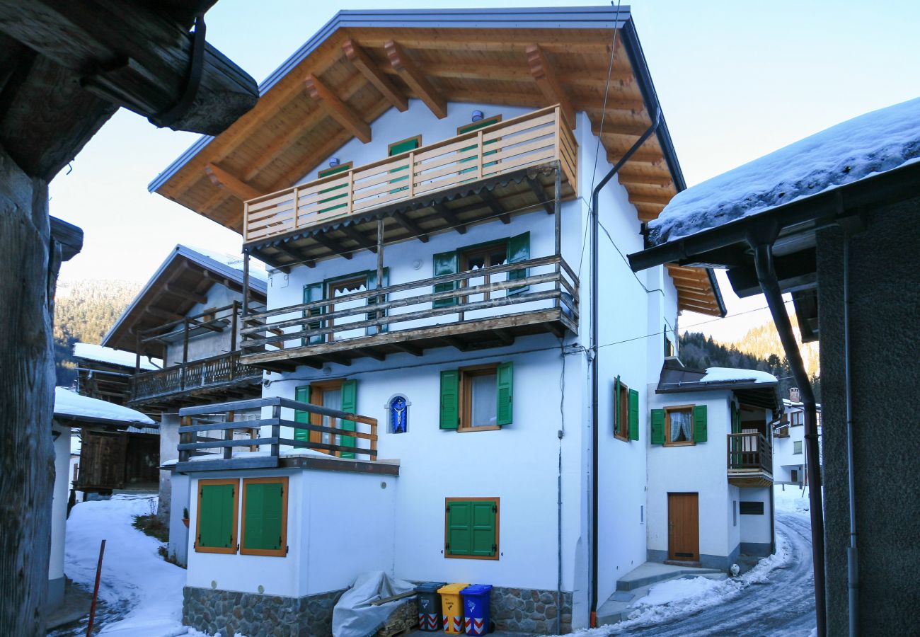 Apartment in Falcade - Casa sulla Roccia Apartment in Falcade - Casa sulla Roccia