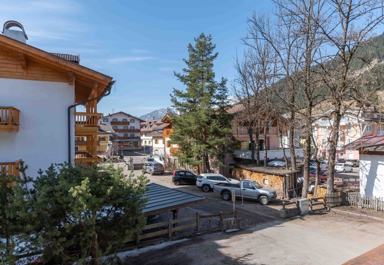 Apartment in Pozza di Fassa - Casa Fanton 1 Apartment in Pozza di Fassa - Casa Fanton 1