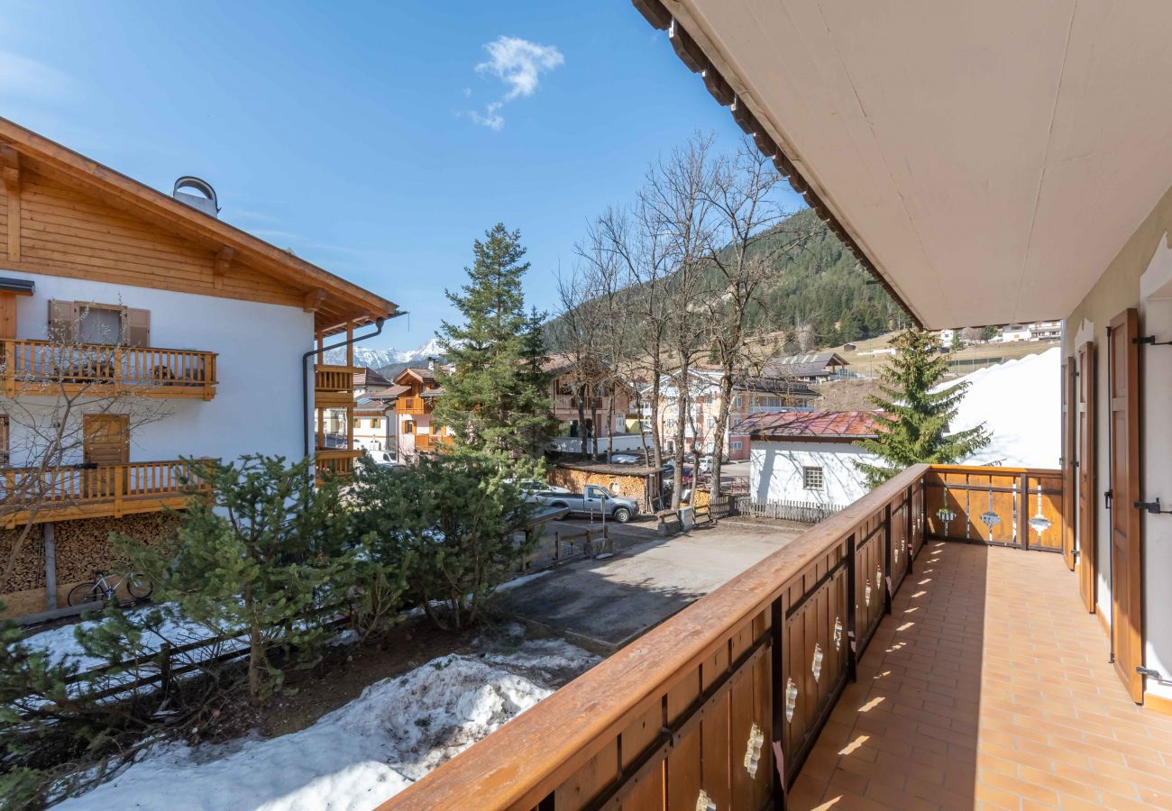 Apartment in Pozza di Fassa - Casa Fanton 1 Apartment in Pozza di Fassa - Casa Fanton 1