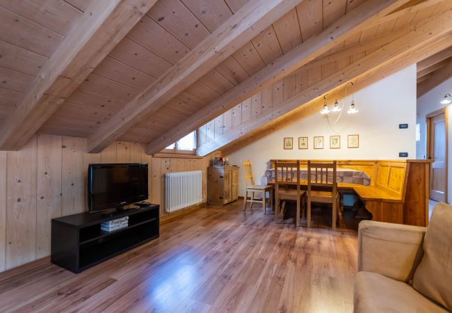 Apartment in Campitello di Fassa - Tabià Elisa P1 Apartment in Campitello di Fassa - Tabià Elisa P1