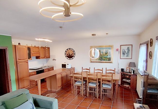 Apartment in Colle Santa Lucia - Maison Miravalle