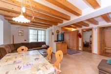 Apartment in Pozza di Fassa - Casa al Piz