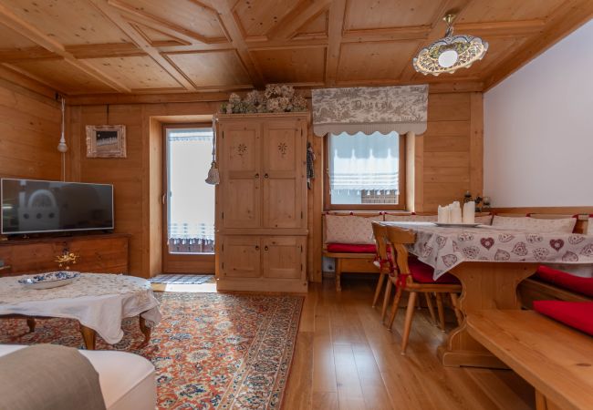 Apartment in Falcade - Appartamento Sandra Apartment in Falcade - Appartamento Sandra