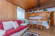 Apartment in Pozza di Fassa - Casa Bristol