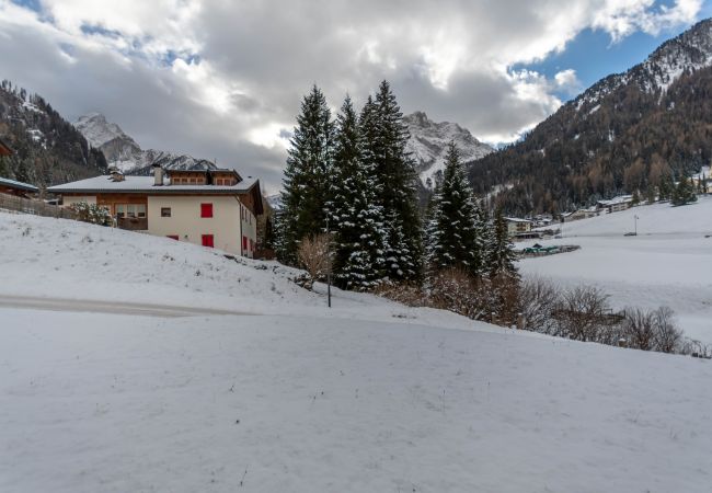 Chalet in Alba di Canazei - Villa Ruaccia Chalet in Alba di Canazei - Villa Ruaccia