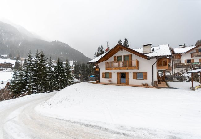 Chalet in Alba di Canazei - Villa Ruaccia Chalet in Alba di Canazei - Villa Ruaccia