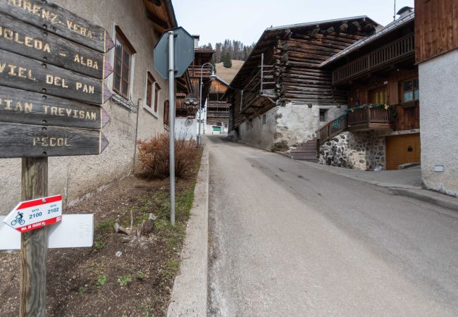 Apartment in Canazei - Appartamento Iori Apartment in Canazei - Appartamento Iori