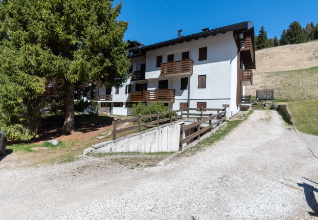 Apartment in Pozza di Fassa - Chalet Baranci Apartment in Pozza di Fassa - Chalet Baranci